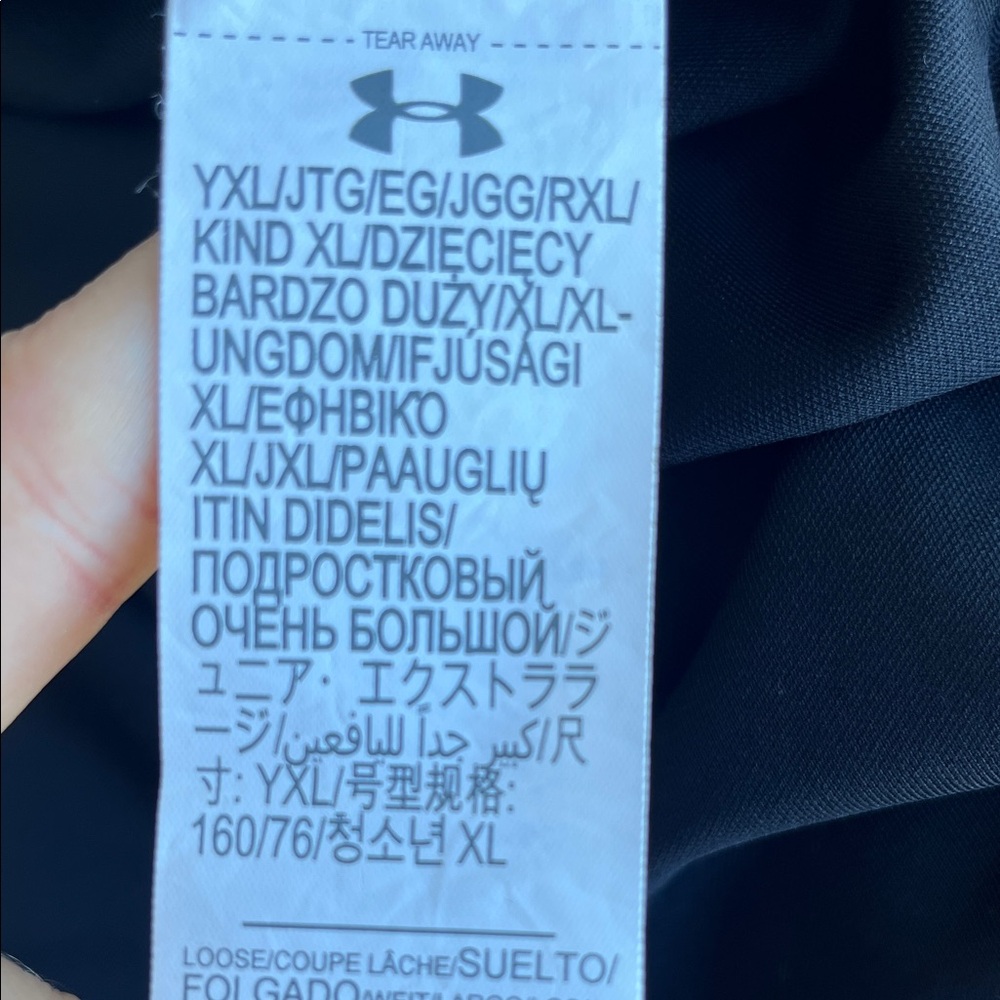 New Under Armour youth Polo Shirt in Black with White Logo - Picture 12 of 14